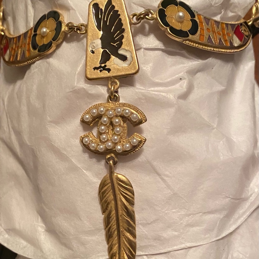 CHANEL JEWELED THONGS - Picture 4 of 15